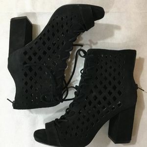 Steve Madden Denay Black Suede Size 7 Pre-loved